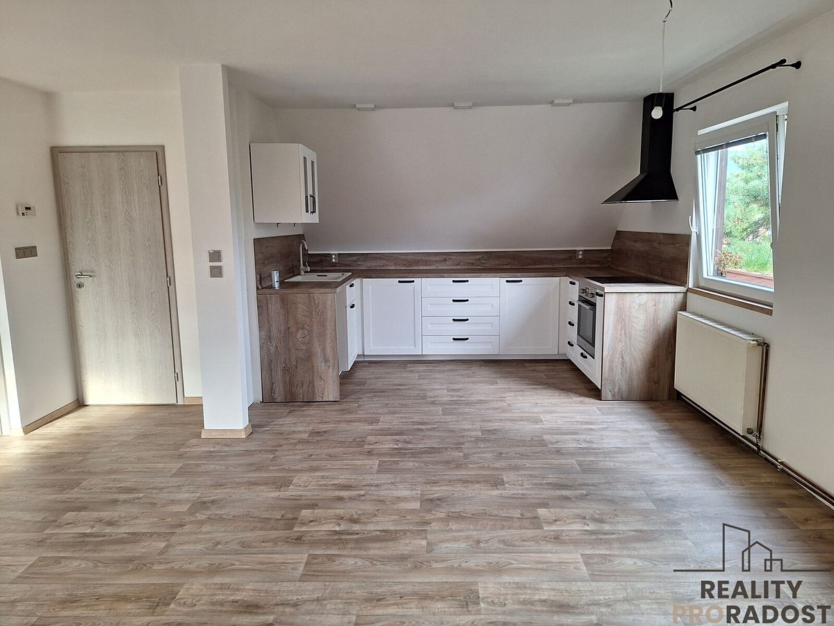 Pronájem bytu 3+kk 83 m²